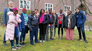 Sachsenwaldschule empfängt Austauschschüler aus Uganda