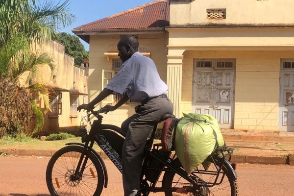 Boda rider from market